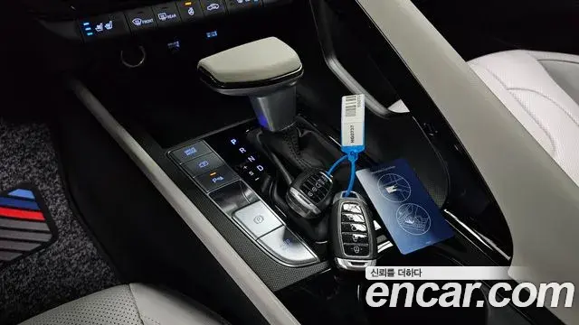 Hyundai The New Avante Hybrid 2023 — ფოტო 21/30