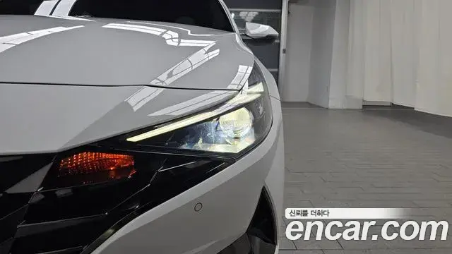 Hyundai The New Avante Hybrid 2023 — ფოტო 26/30
