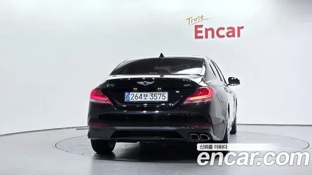 Genesis G70 2020 — Photo 23/33