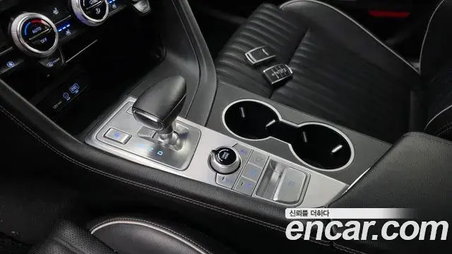 Genesis G70 2020 — Photo 5/33