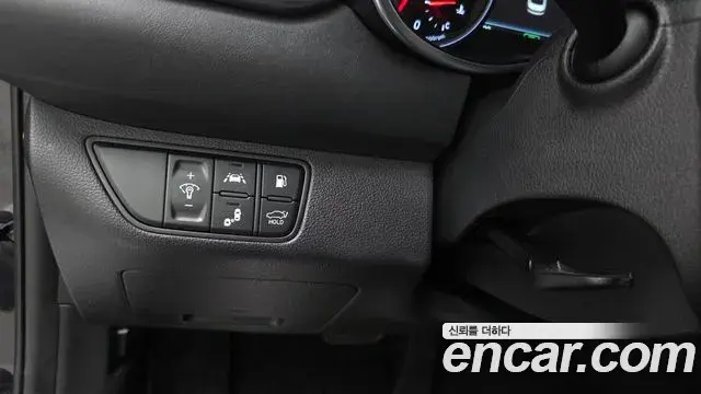Genesis G70 2020 — Photo 29/33