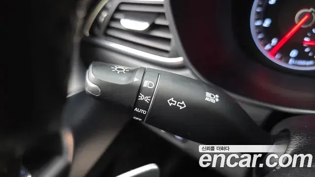 Genesis G70 2020 — Photo 22/33
