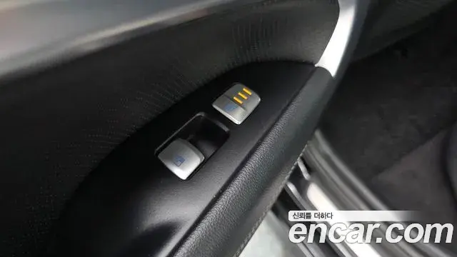 Genesis G70 2020 — Photo 7/33