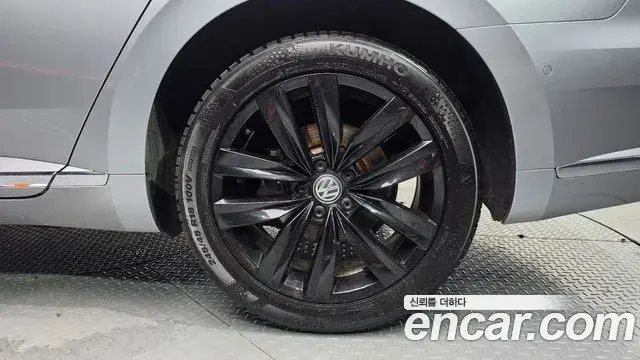 Volkswagen Arteon 2019 — ფოტო 10/34