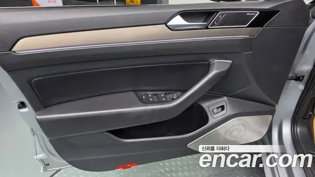 Volkswagen Arteon 2019 — ფოტო 2/34