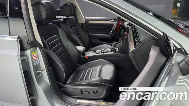 Volkswagen Arteon 2019 — ფოტო 22/34