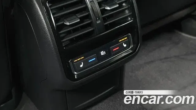 Volkswagen Arteon 2019 — ფოტო 6/34