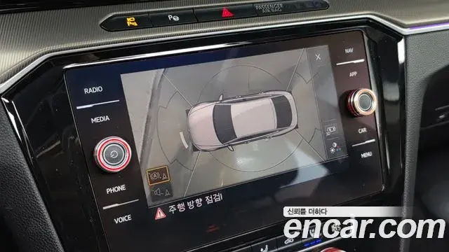 Volkswagen Arteon 2019 — ფოტო 28/34
