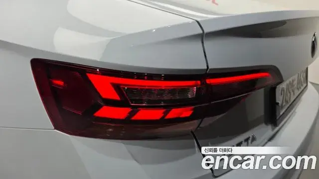 Volkswagen Jetta 2022 — Şəkil 24/30