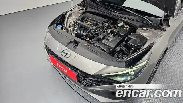 Hyundai The New Avante Hybrid 2020 — Photo 12/34