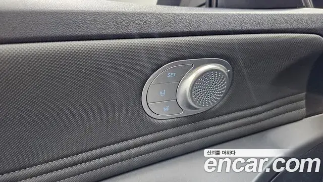 Hyundai The New Avante Hybrid 2020 — Photo 1/34