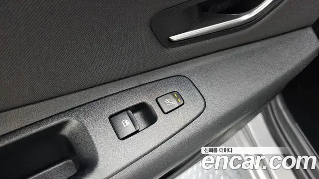 Hyundai The New Avante Hybrid 2020 — Photo 28/34