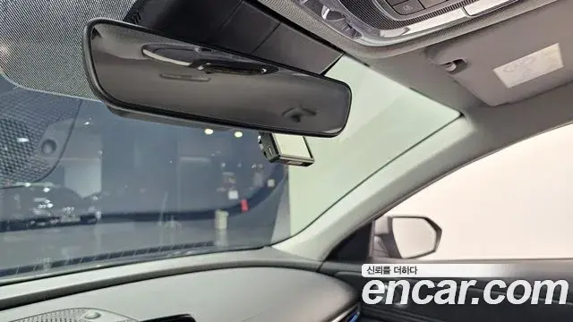 Hyundai The New Avante Hybrid 2020 — Photo 7/34