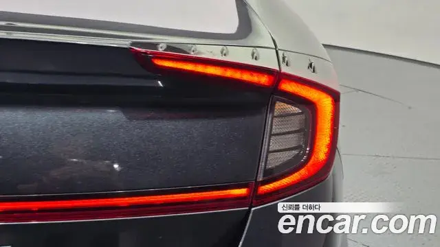 Hyundai Sonata Hybrid 2019 — ფოტო 16/34