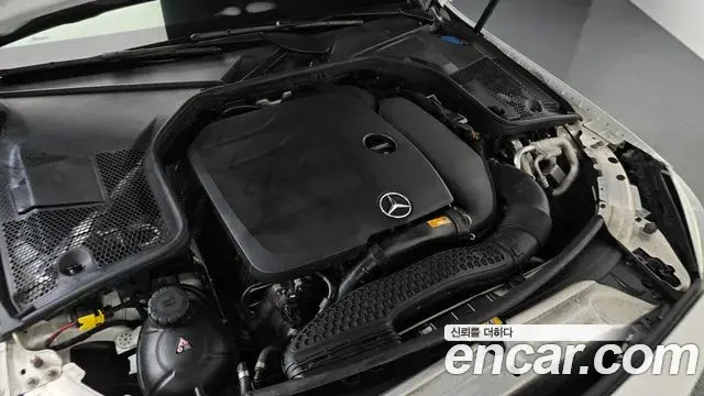 Mercedes-Benz C-Class 2019 — Фото 5/20