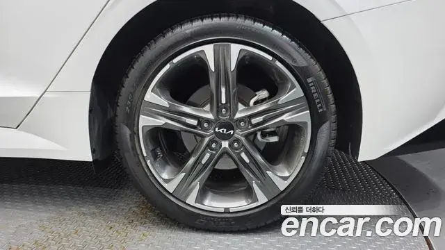 Kia K5 2022 — Photo 24/30