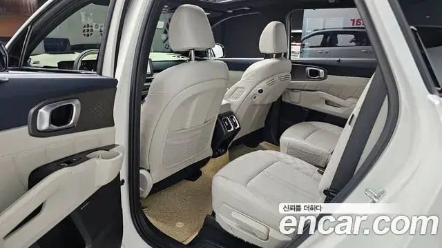 Kia Sorento 2025 — Фото 12/20