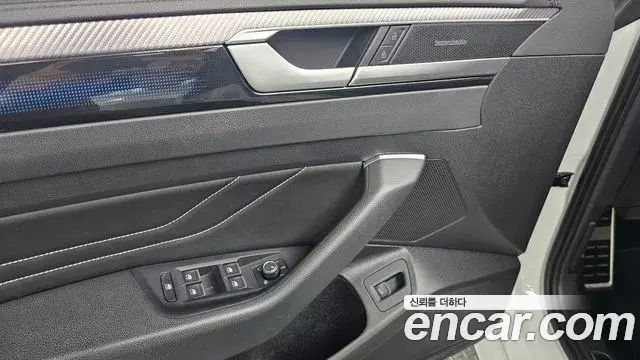 Volkswagen Arteon 2022 — Photo 20/33