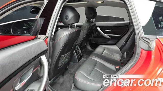 BMW 4 Series 2018 — Photo 8/20