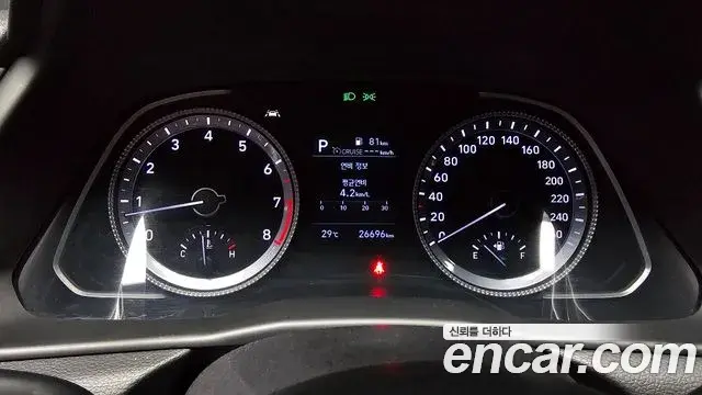 Hyundai Sonata Hybrid 2019 — Şəkil 11/31