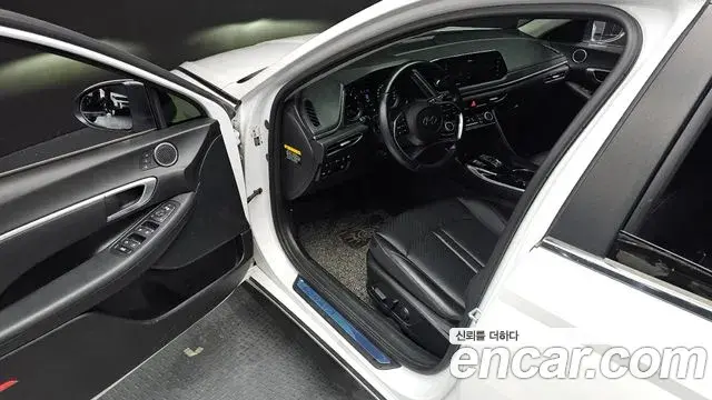 Hyundai Sonata Hybrid 2019 — Şəkil 7/31