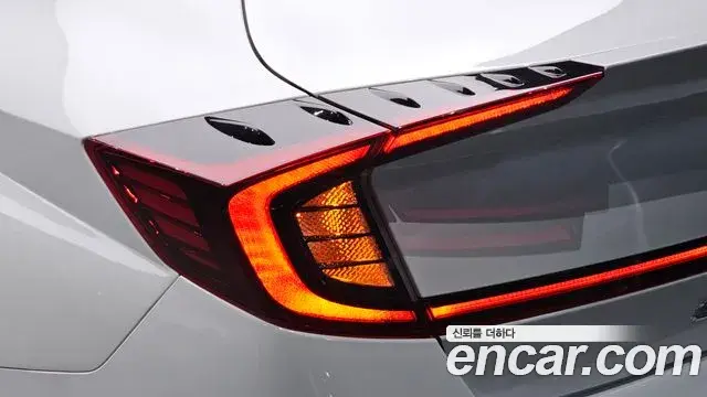 Hyundai Sonata Hybrid 2019 — Şəkil 4/31