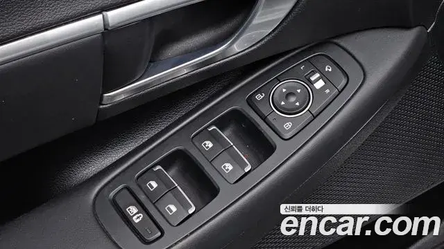 Hyundai Sonata Hybrid 2019 — Şəkil 16/31