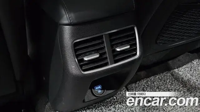 Hyundai Sonata Hybrid 2019 — Şəkil 8/31