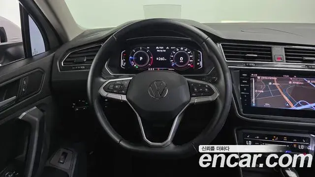 Volkswagen Tiguan 2021 — Şəkil 17/20