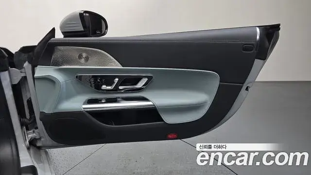 Mercedes-Benz SL-Class 2023 — ფოტო 27/40