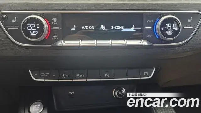 Audi A4 2019 — Photo 2/20