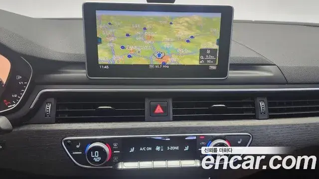 Audi A4 2019 — Photo 15/20