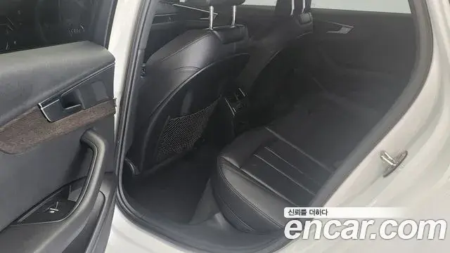 Audi A4 2019 — Photo 14/20