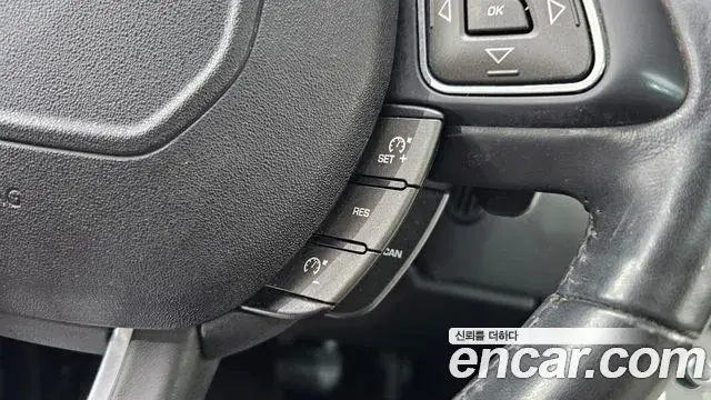 Land Rover Range Rover Evoque 2018 — Şəkil 26/30