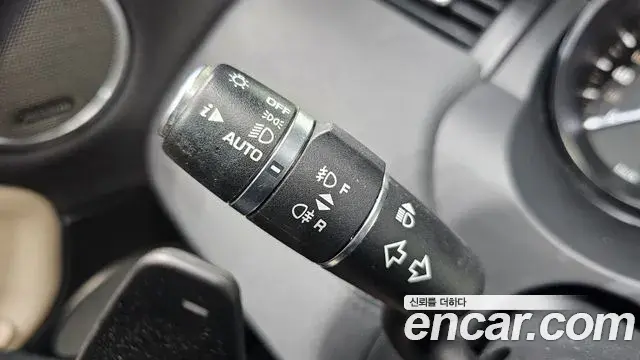 Land Rover Range Rover Evoque 2018 — Şəkil 24/30