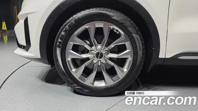 Kia Sorento 2022 — ფოტო 3/20