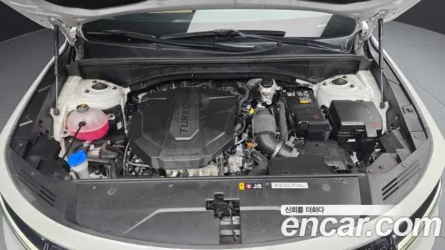 Kia Sorento 2022 — ფოტო 16/20