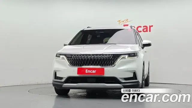 Kia Carnival 2022 — Фото 3/20