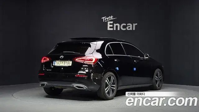 Mercedes-Benz A-Class 2021 — Фото 2/20