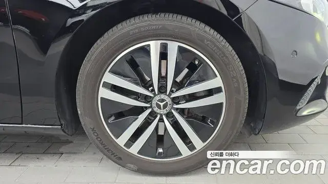 Mercedes-Benz A-Class 2021 — Photo 23/30