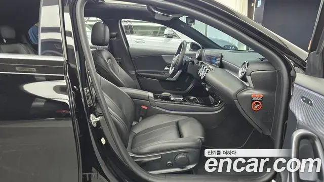Mercedes-Benz A-Class 2021 — Photo 2/30
