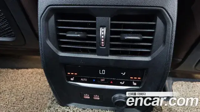 BMW 3 Series 2019 — Photo 10/32