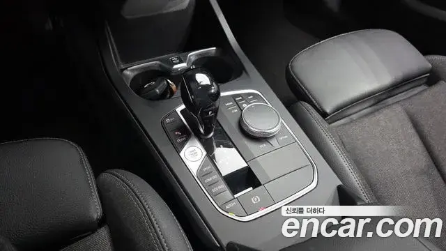 BMW 1 Series 2020 — Şəkil 5/30