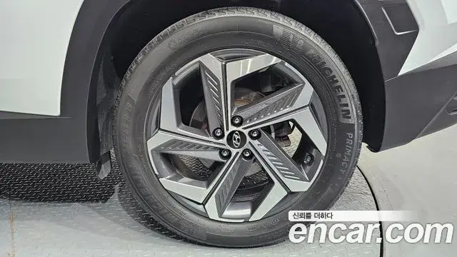Hyundai Tucson Hybrid 2020 — Şəkil 17/32