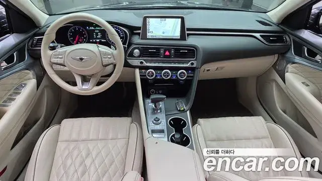 Genesis G70 2018 — Photo 21/38