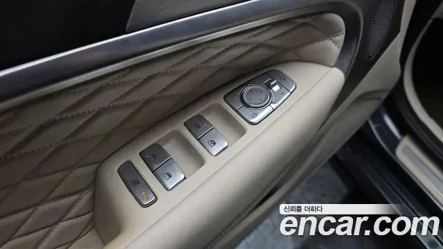 Genesis G70 2018 — Photo 20/38