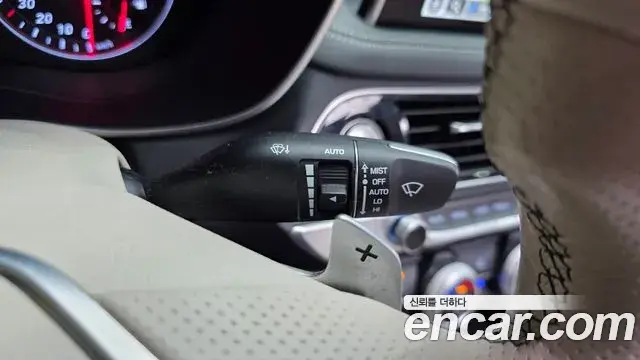 Genesis G70 2018 — Photo 28/38