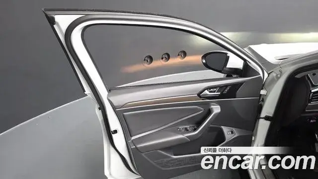 Volkswagen Jetta 2021 — Şəkil 16/37