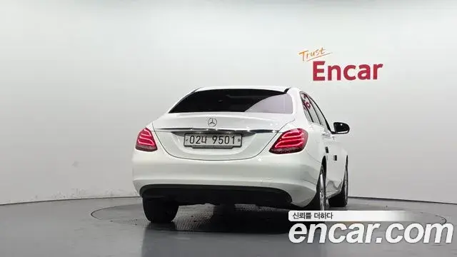 Mercedes-Benz C-Class 2018 — Şəkil 6/20