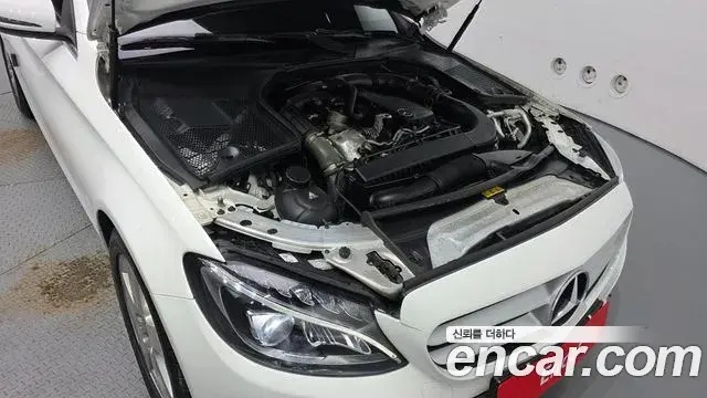 Mercedes-Benz C-Class 2018 — Şəkil 2/20